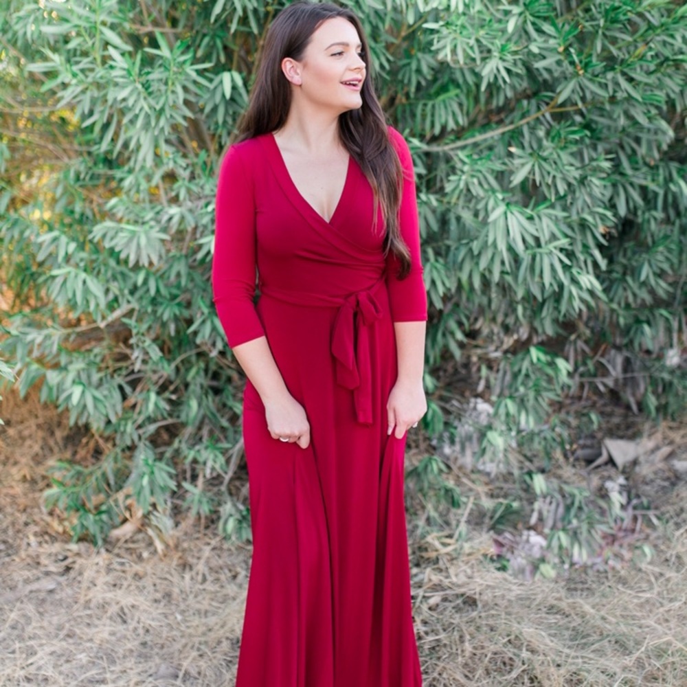Stunning maroon dress - Picture 2 of 3